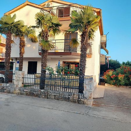 Novigrad Istria Apartments Novigrad מראה חיצוני תמונה